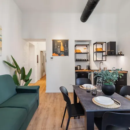 Adelante Apartamento *